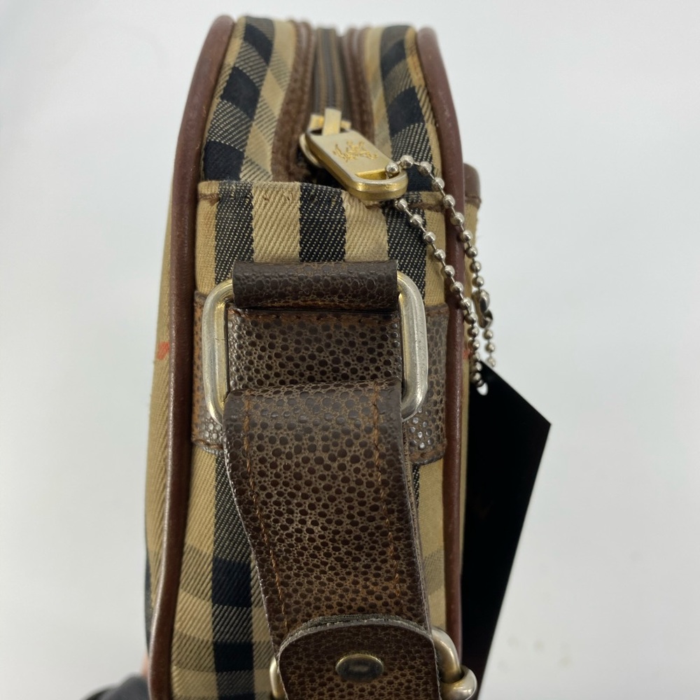 ❤️‍🔥SOLD❤️‍🔥Burberrys Crossbody bag - Picture 8 of 12